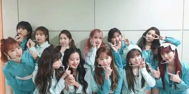 ive是starship entertainment于2021年12月1日推出的韩国女子演唱组合