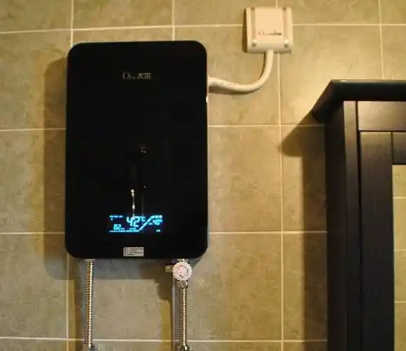 即热式电热水器值得购买吗?对安装有什么要求?_寿命_线路_电表