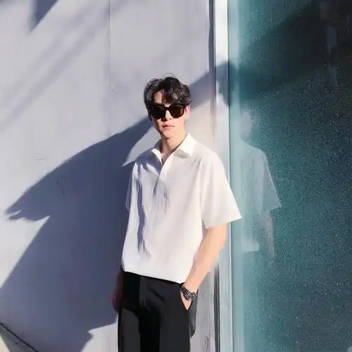 野洵 净男 白衬衫