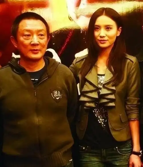 宋佳:为何游离于两个已婚男人之间,43岁的她究竟想要什么