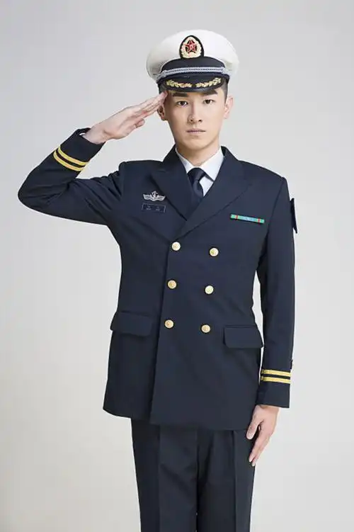 烈火海洋杀青杨旭文出演见习军官