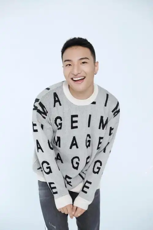 繁星互娱艺人田一名首部爆笑短剧大妈的世界与一众老戏骨飙戏