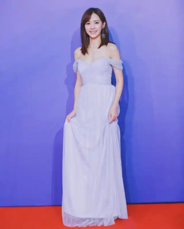 陈意涵一家同框!儿子侧颜呆萌可爱,许富翔显苍老与娇妻像两代人