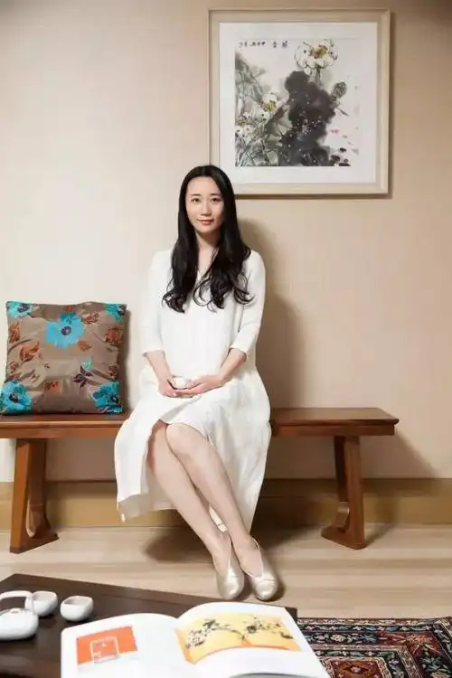 米雪艺述 | 藏家张燕:在理性的数据行业管理千人团队,艺术让我抽离于