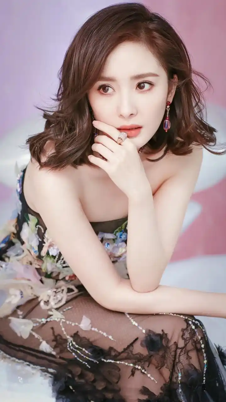 杨幂,芭莎封面组图