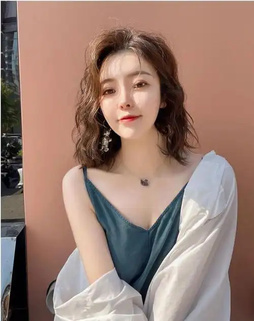 夏季爆款发型来了,时尚有个性,太多女性在尝试|挑染|短发|纹理烫|刘海