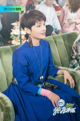 范晓萱太有少女感了吧