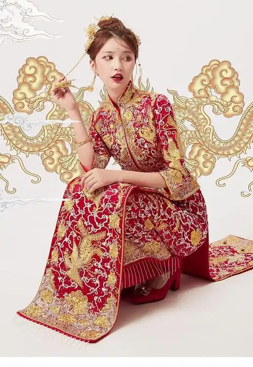 中式婚纱凤冠霞帔爱洛华依大红色大拖尾秀禾服2019春夏新款中式嫁衣