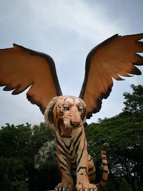 插着翅膀的老虎--如虎添翼?