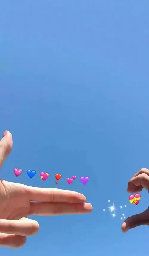 比心手势文案温暖短句干净比心手势发朋友圈文案