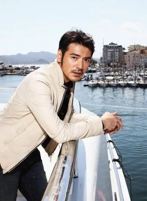 汤唯戛纳未ps写真流出清纯略胜范冰冰一筹