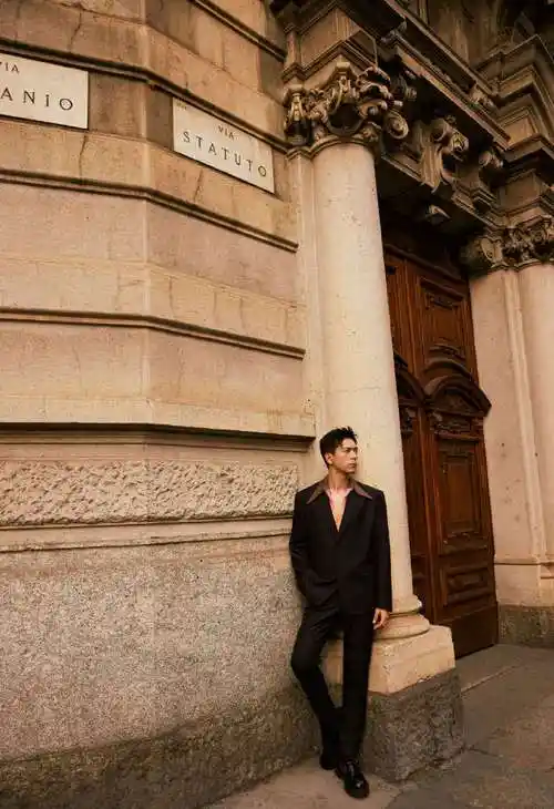 李现全身上下三个色儿##李现三色雪糕