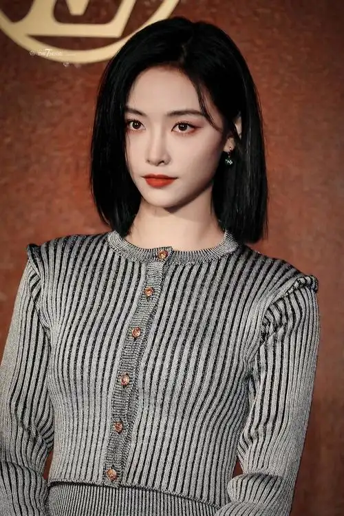 微博:the7thsense_许佳琪 - 堆糖,美图壁纸兴趣社区