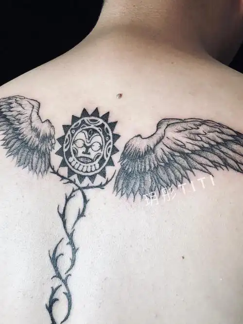 脊柱荆棘设计_纹身图案手稿图片_玥彤学姐mmm的纹身作品集