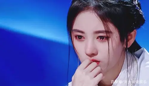 鞠婧祎:国风美少年惊艳全场,最美古装女孩,每张都值得仔细观赏