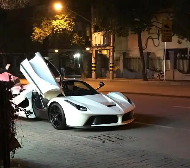 霸道总裁张翰和他的霸气豪车们!连车牌都这么任性!