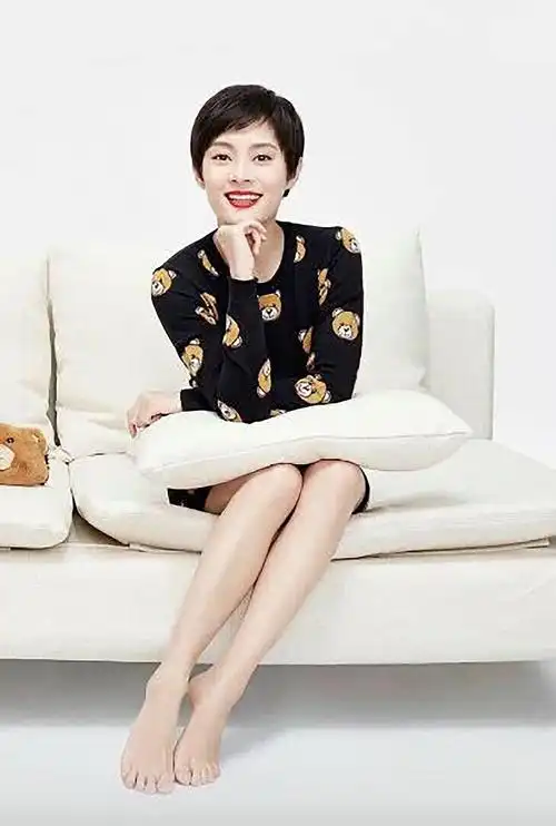 当红女演员孙俪,15幅书法作品鉴赏,网友:这隶书写得太漂亮了