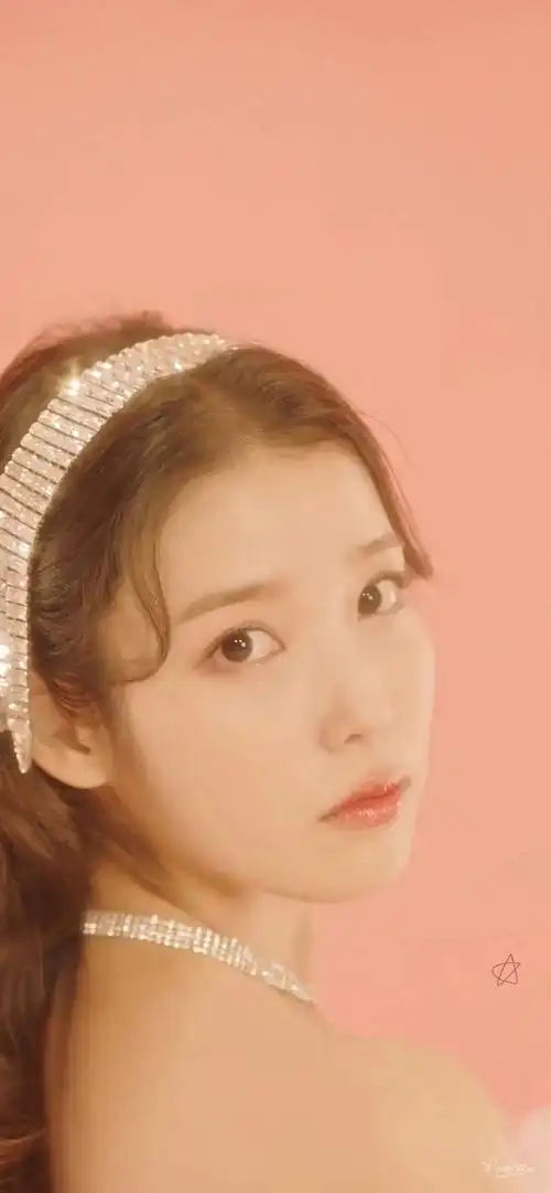 壁纸iu李智恩128