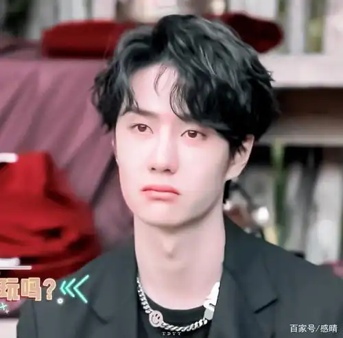 王一博的小表情真的奶!怪不得粉丝成天说扬了一博的奶粉