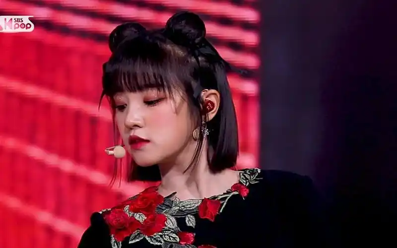 gidle—火花 宋雨琦弟弟直拍