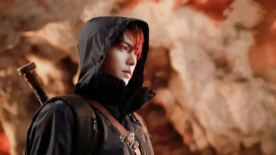 《盗墓笔记》中的人物张起灵,影视化始终遇不到一个合适的演员