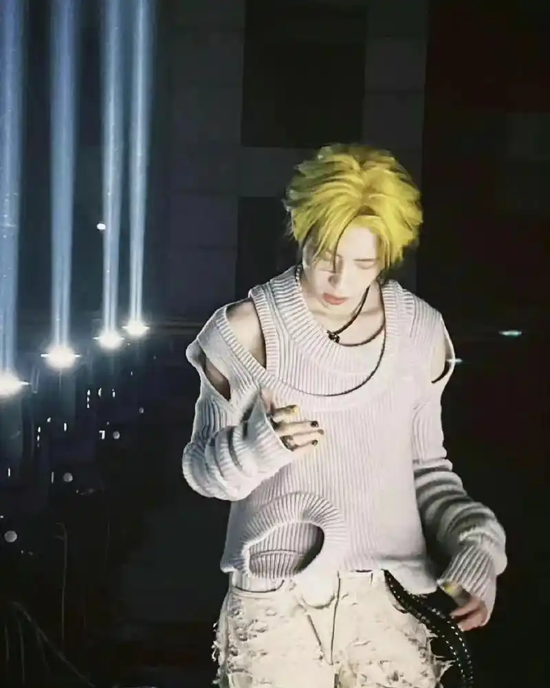 王琳凯 #小鬼 - 抖音