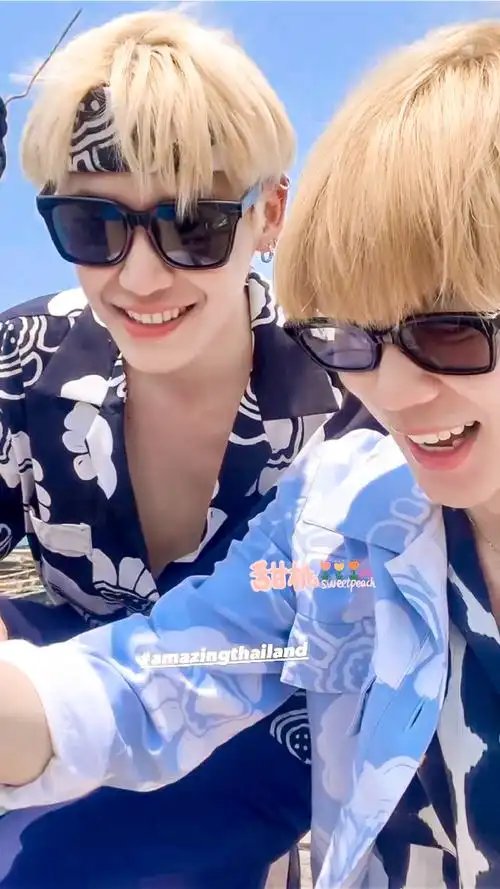 bounprem超话9399#bounprem#哥俩igs截修壁纸情侣