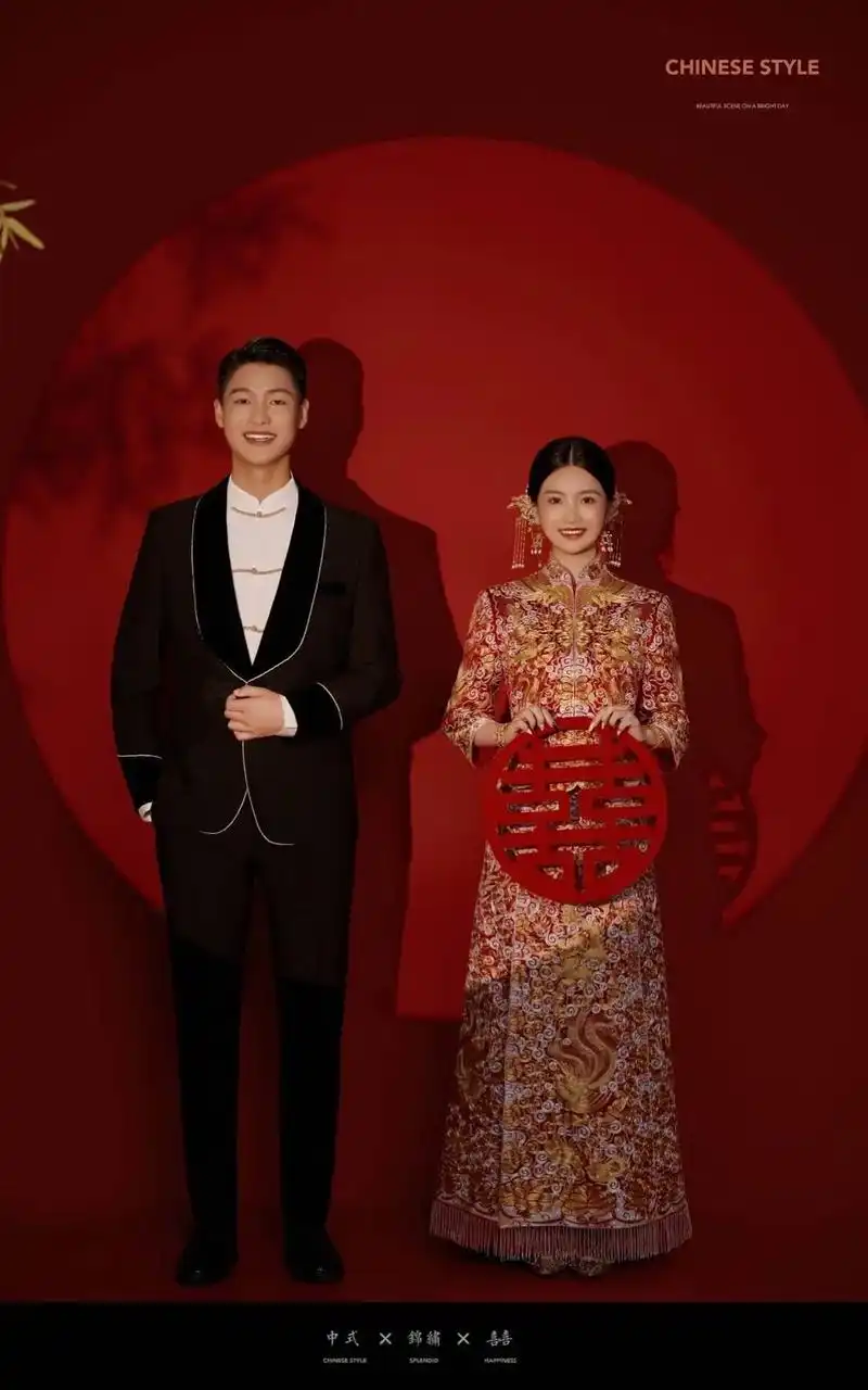 秀禾搭配西装 传统与现代的结合码简化了传统中式 - 抖音