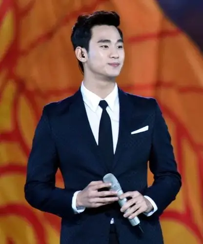 金秀贤青奥会短发露眉被吐槽 是男神还是丑萌?【5】