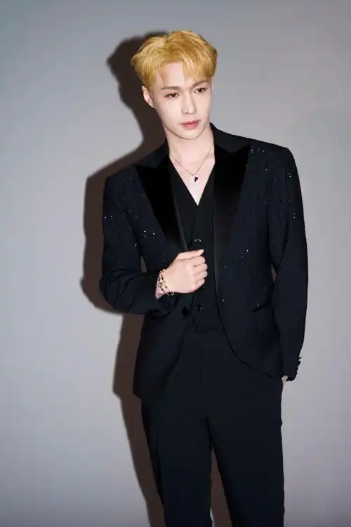 张艺兴出席戛纳电影节