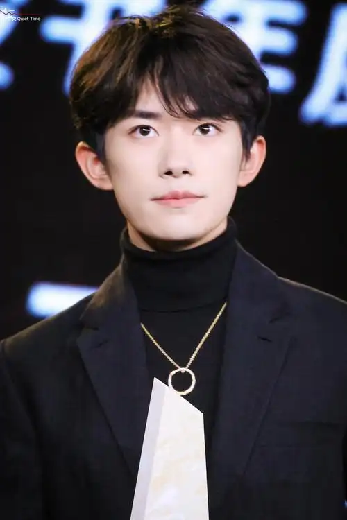 最美好の少年┊┊┊°.┈…易烊千玺…┈.