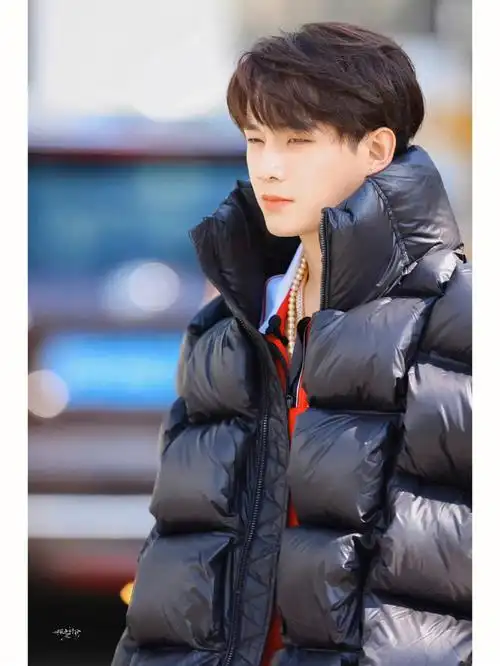 姚琛1021上班好漂亮黑发永远的神