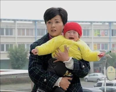 《我的三个母亲》卫视首播 黄曼出演代班妈妈