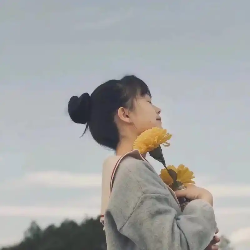 治愈系单人女生头像