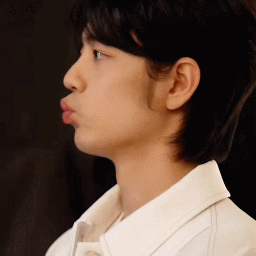 你是这颗星球独一无二的可爱☞☝️嘟嘴合集哈哈@x玖少年团肖战