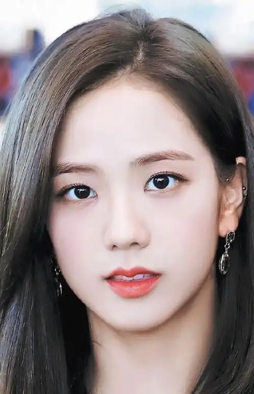 求助大家有这种怼脸清楚的正脸照吗不定期更新