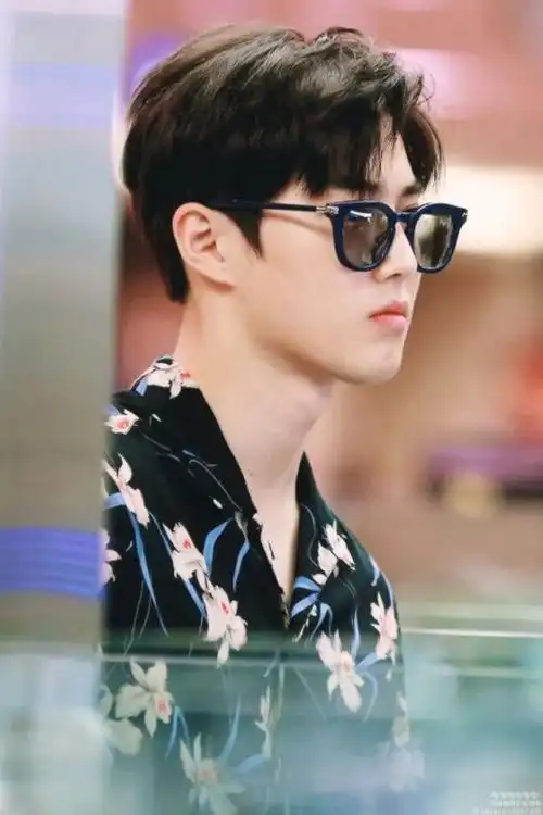 金俊勉【写真 舞台】西装 solo  日常 舞台-边老师图库-话本小说网