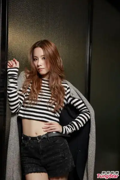 邓丽欣为事业拼博 回港歌影双线发展