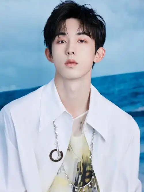 郭俊辰城市捉迷藏##城市捉迷藏##四季惊喜夜