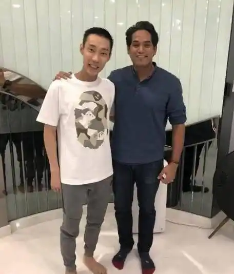 羽坛冠军李宗伟现状:因病身材变得消瘦,渴望继续征战奥运会_羽毛球