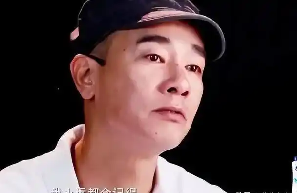 26年后再看陈小春:他的演艺之路,他的伴侣应采儿都堪称娱圈罕有