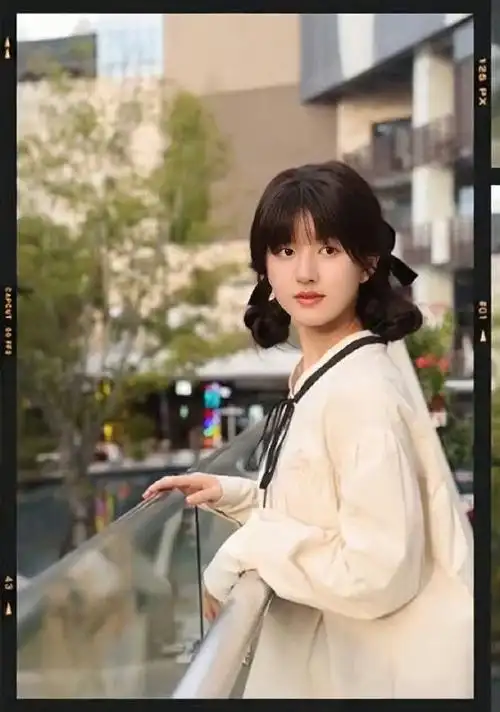 赵露思桑稚校园剧照##桑稚好可爱