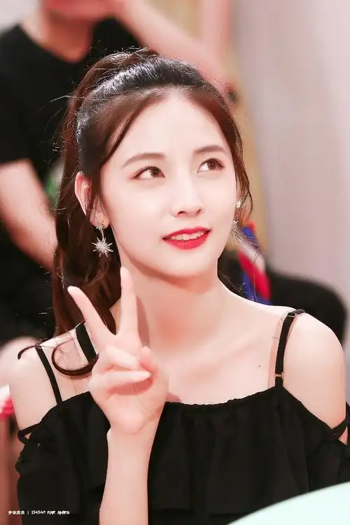 奇迹粤粤环游世界|赵粤长发图楼