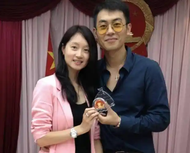 他看似花心不靠谱,疼起老婆来无人能敌 网友:遇上朱亚文就嫁了