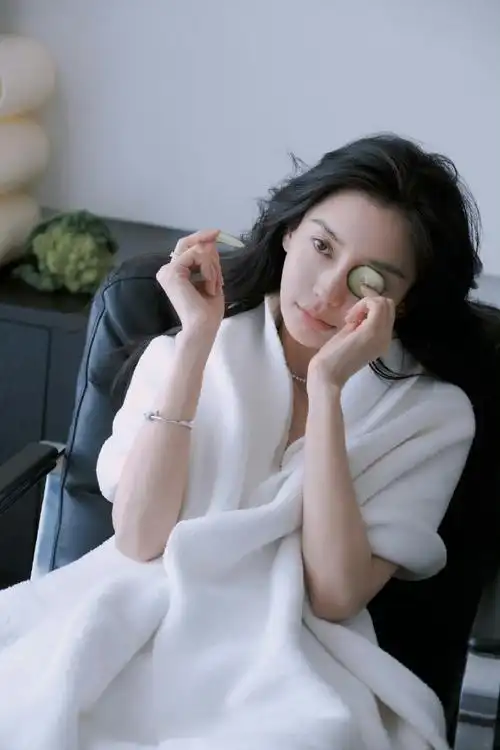 杨颖冷淡风##杨颖西装素颜