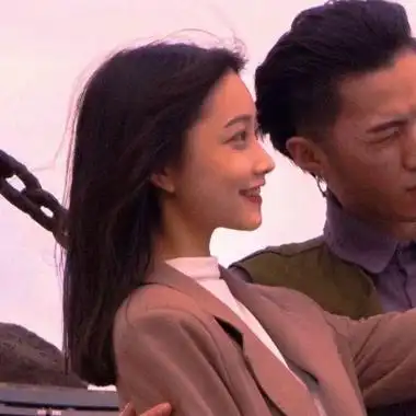 2021最时髦微信情头真人头像,情侣头像图片-回车桌面