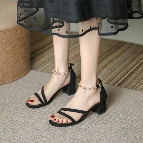 气质一字扣高跟鞋女粗跟夏季仙女风温柔设计感黑色珍珠凉鞋女中跟