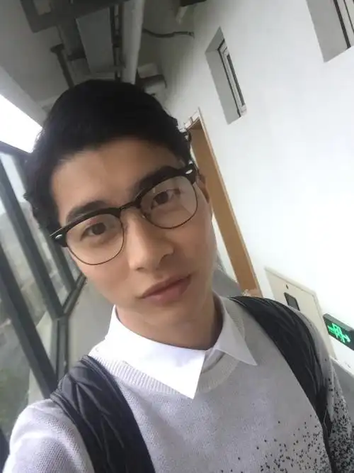 再放几张大学里拍的照片