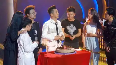 中国新歌声之导师学员瞒天过海心机扮演 只为哈林生日送惊喜高能片段