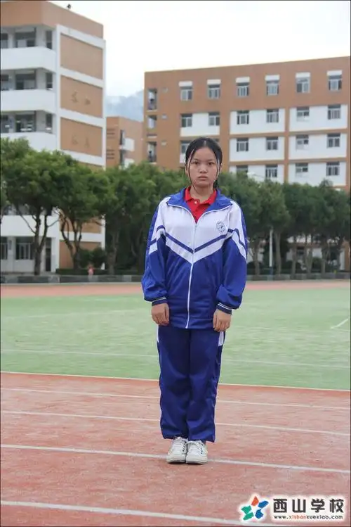 福建西山学校2014年高中部高三4班易晋挂历照